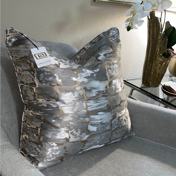 1-NWT CALLISTO HOME DECORATIVE PILLOW ( Please read description for details) - Picture 11 of 13